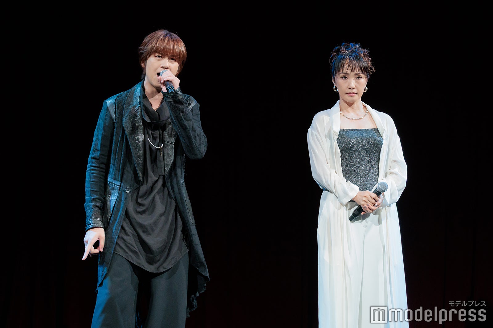 浦井健治、濱田めぐみ（C）モデルプレス