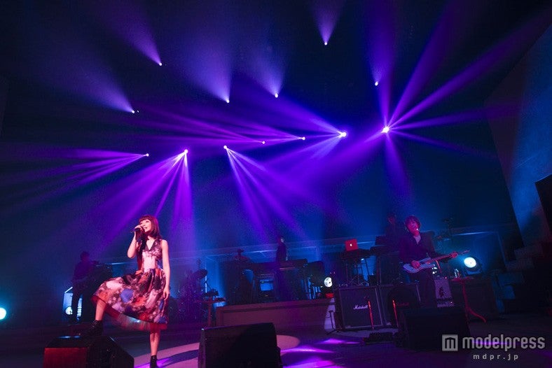 Every Little Thing／「Every Little Thing Concert Tour 2013 -ON AND ON-」東京公演の様子