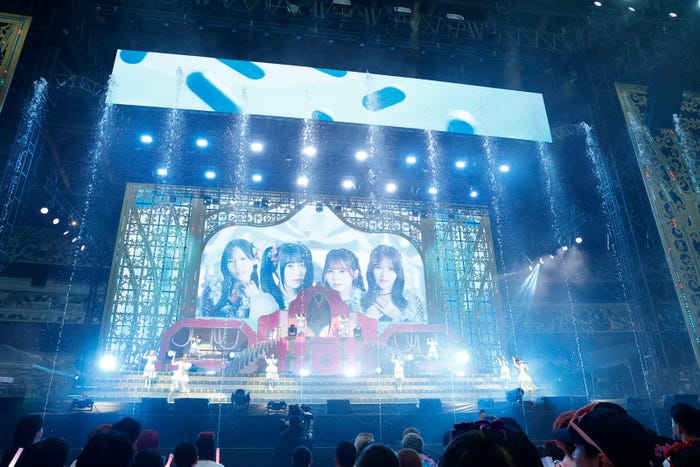 =LOVE(提供写真)