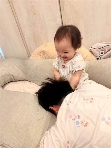 杉浦太陽、次女・夢空ちゃんの“イタズラ”姿を公開「コアにぃに、イタズラしてますw」