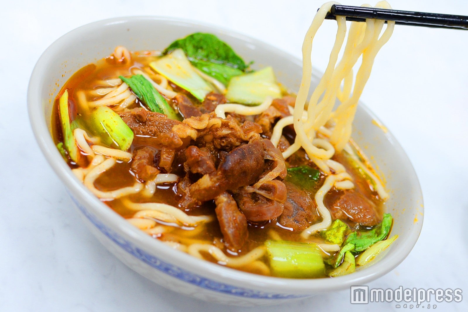 「牛肉麺」（紅焼）100元（C）モデルプレス