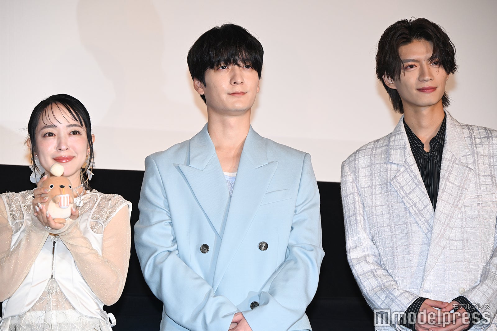 潘めぐみ、梅原裕⼀郎、杢代和人（C）モデルプレス