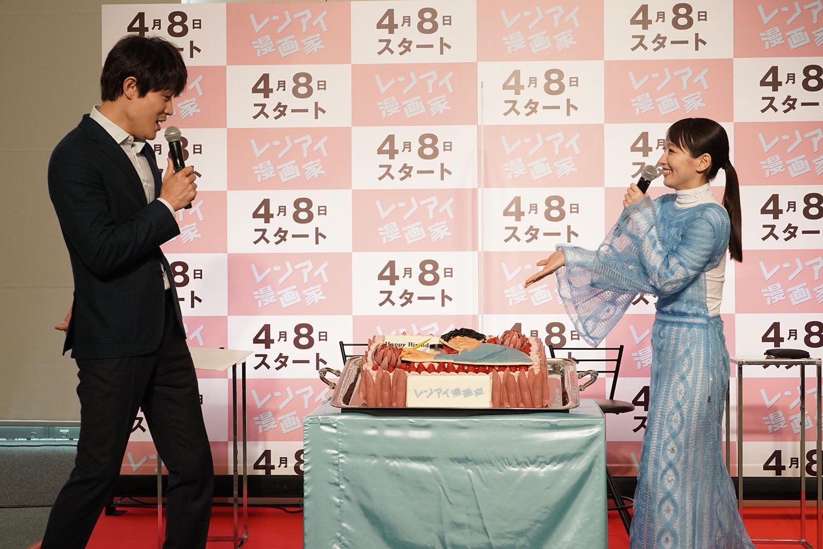 鈴木亮平、吉岡里帆（C）フジテレビ