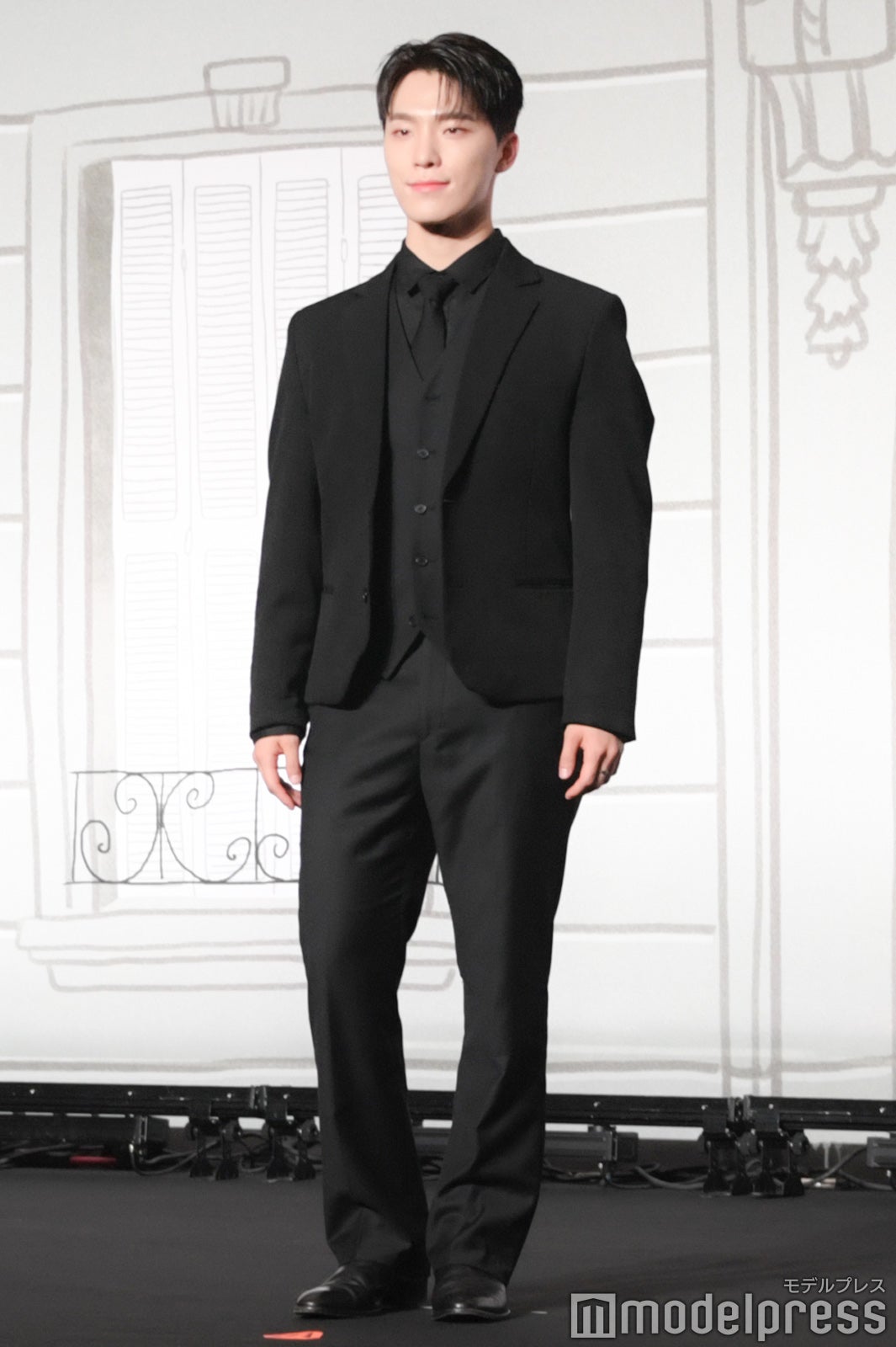 DINO（ディノ）（C）モデルプレス