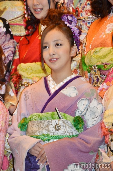 板野友美（AKB48）