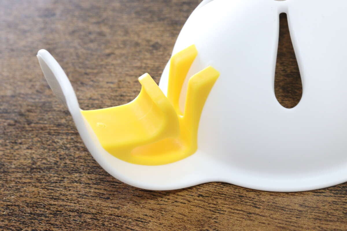 ダイソー　かけられるエッグセパレーター　クリップ