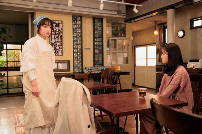 門脇麦、大友花恋「厨房のありす」第8話より(C)日本テレビ