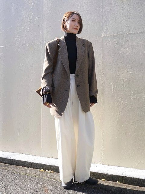 黒ニットコーデ4