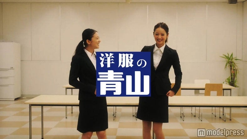 左から：武井咲、佐々木希（ドキュメンタリームービー「n（ハート）line by nozomi ドキュメント」より）