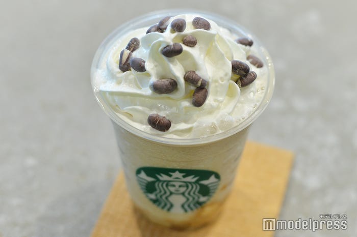 「あずきなこ わらびもち 福 フラペチーノ」(C)モデルプレス