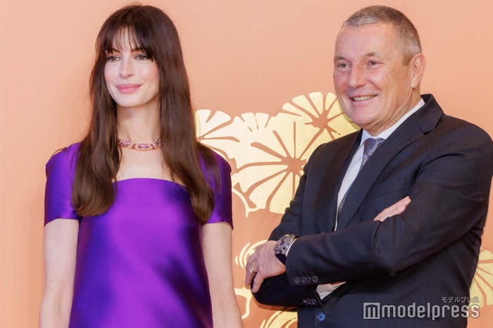 アン・ハサウェイ、ジャン-クリストフ・ババン氏(C)モデルプレス