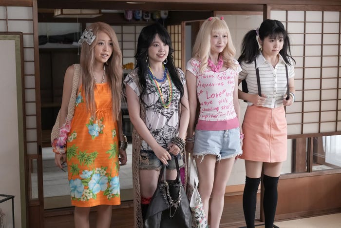 みりちゃむ、谷藤海咲、岡本夏美、田村芽実「おむすび」第16話(C)NHK