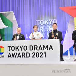 「東京ドラマアウォード2021」授賞式（左から）江口のりこ、西田敏行、綾瀬はるか、窪田正孝、柳楽優弥（C）モデルプレス