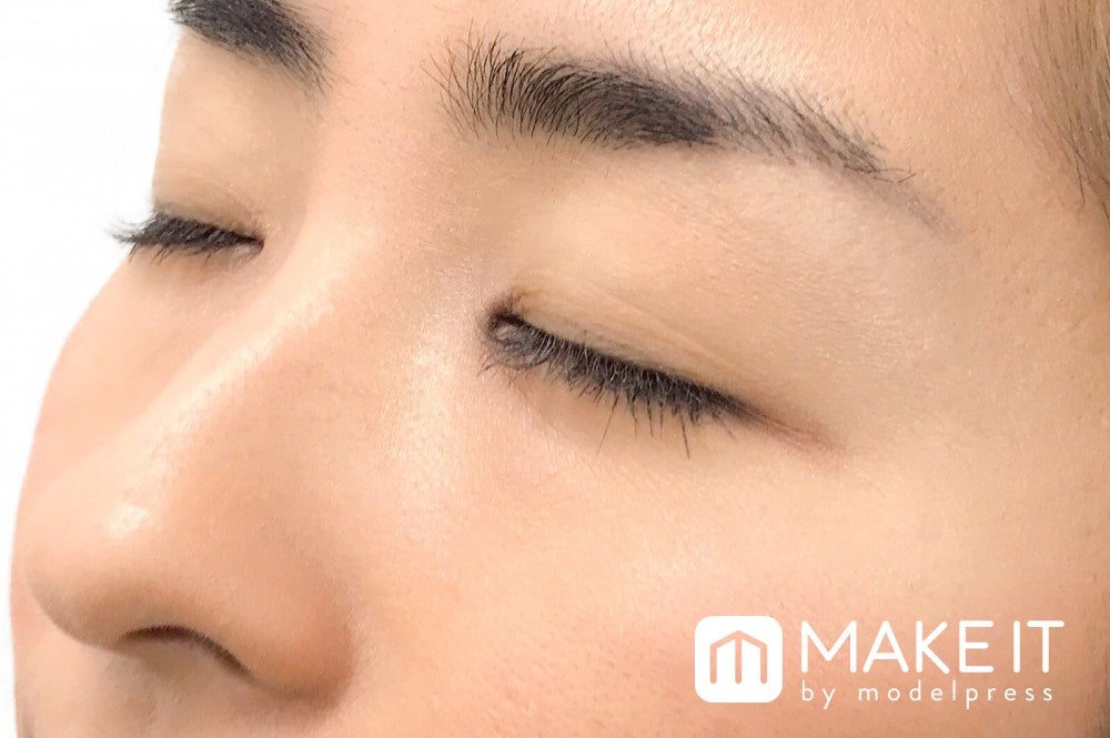 ADDICTION／コンパクト10 リミテッドエディション／ベージュ アディクション b、c使用 (C)メイクイット