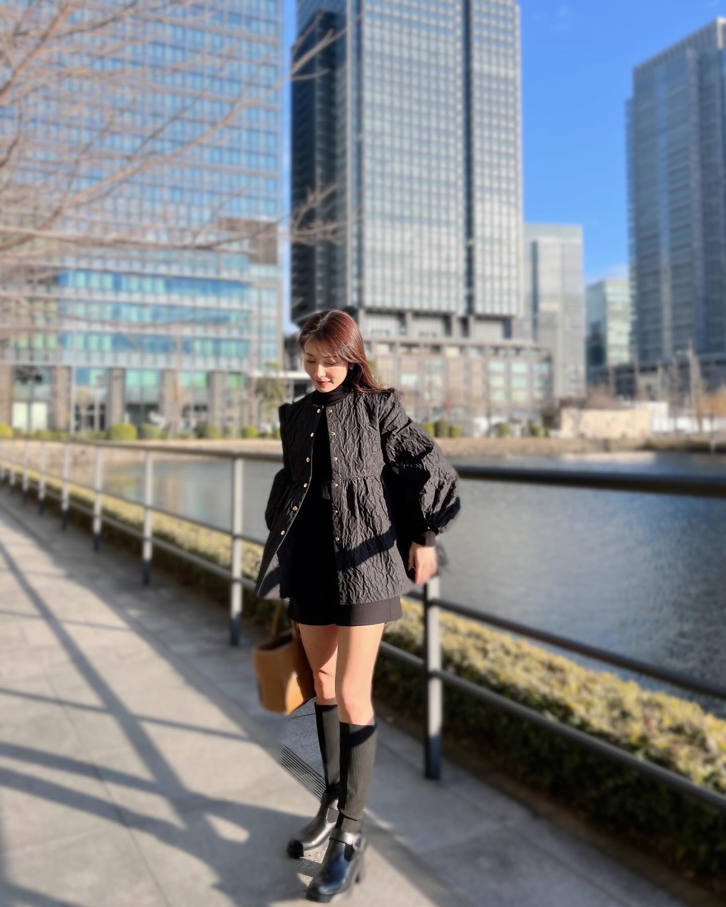 山本里菜アナInstagramより