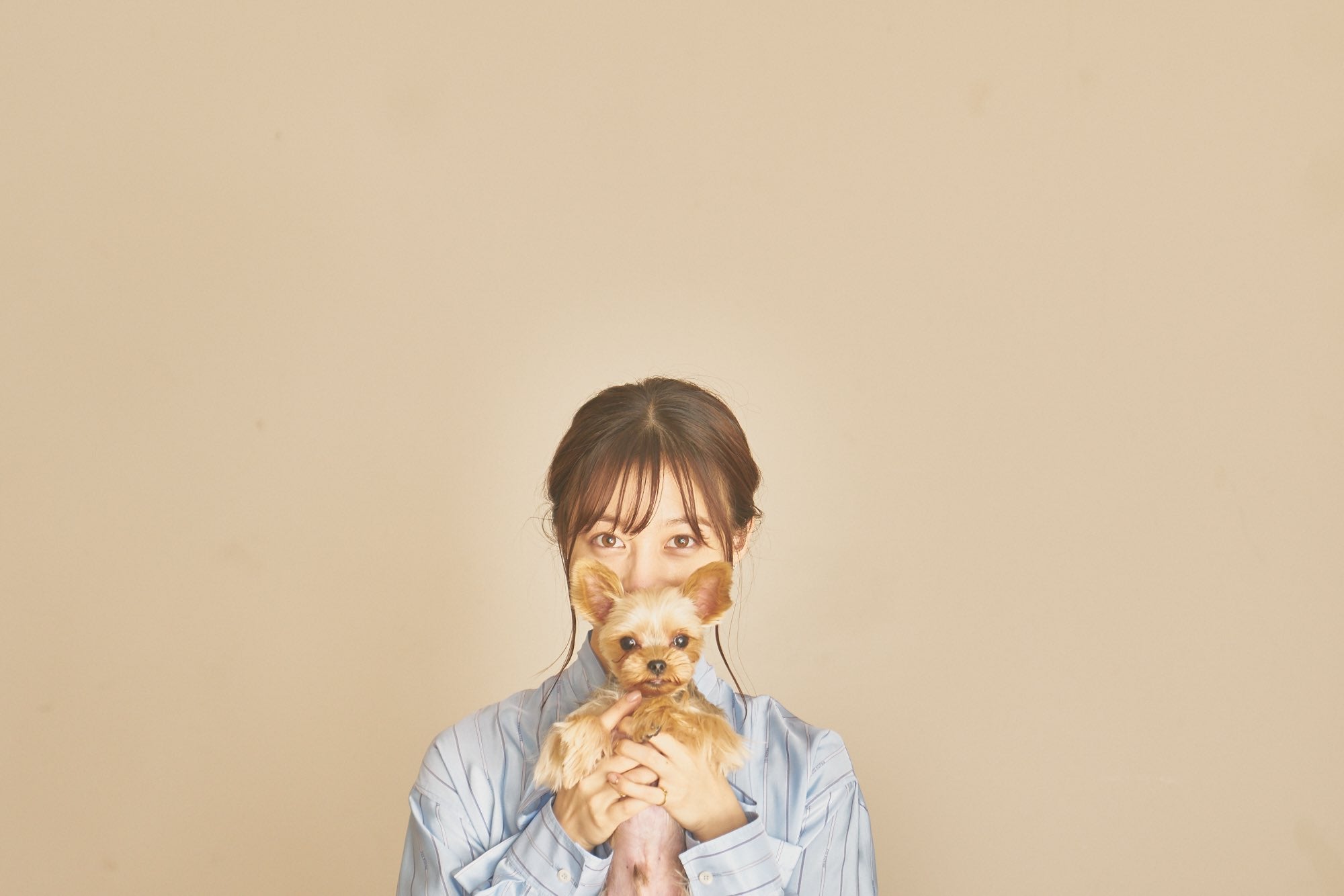 橋本環奈、愛犬ピノで犬マスク「かわいすぎる」「ピノちゃんになりたい」の声