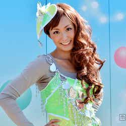 パレード「ナイトフォール・グロウ」のクラリス(こもも)