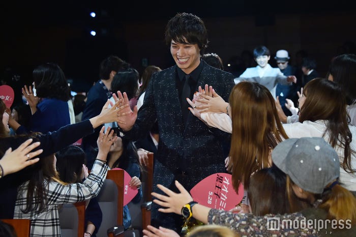 鈴木伸之(C)モデルプレス