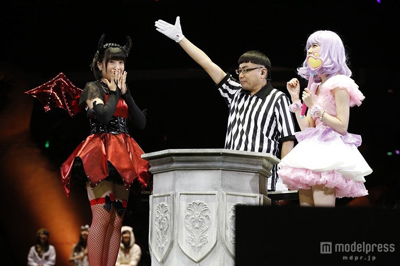 『AKB48グループ じゃんけん大会～拳で勝ち取れ！1／300ソロデビュー争奪戦～』（C）AKS