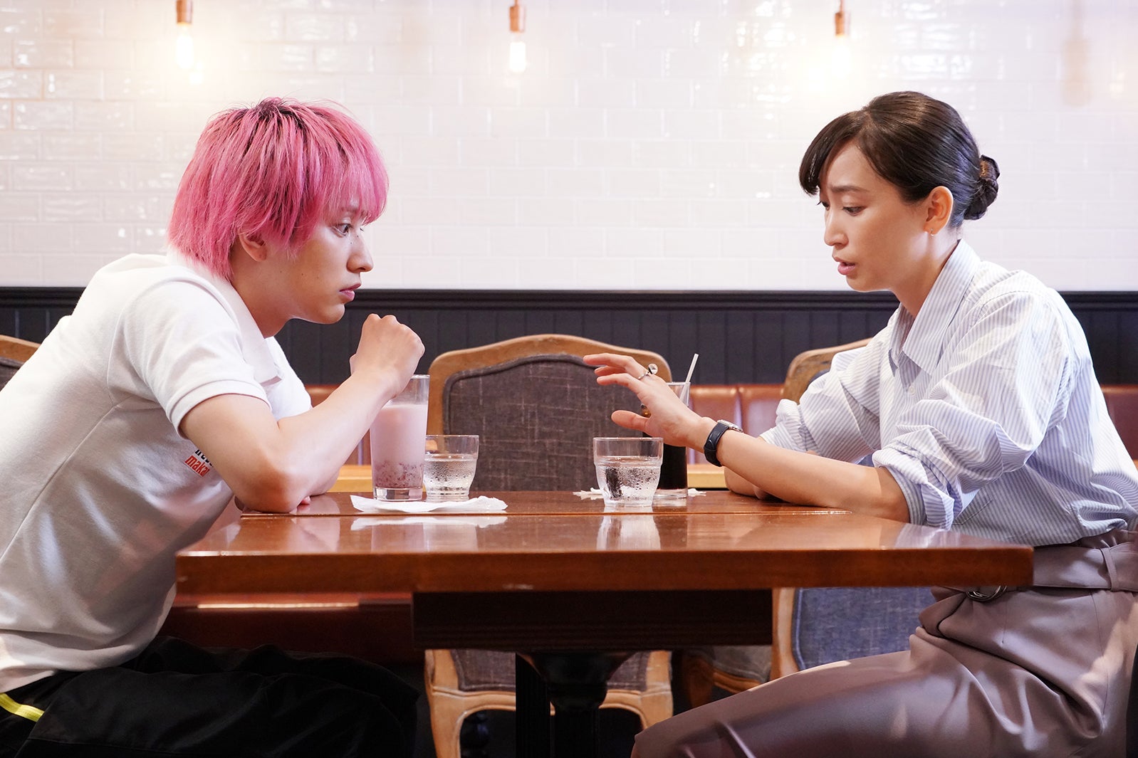 瀬戸利樹・杏／「偽装不倫」第8話より（C）日本テレビ