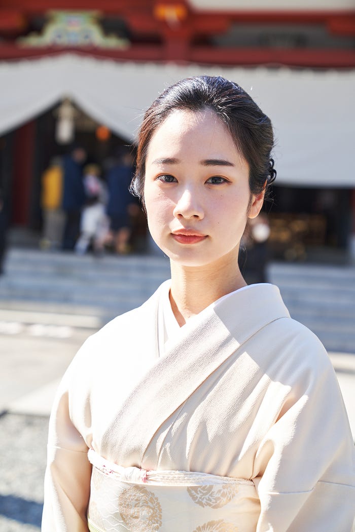 藤間爽子 紫派藤間流三代目家元 藤間紫を継承 私の色を加えていけたら 兄 藤間貴彦は初代藤間翔に改名 モデルプレス 藤間爽子 紫派藤間流三代目家元 藤間紫を継承 私の色を加えていけたら 兄 藤間貴彦は初代藤間翔に改名 モデルプレス