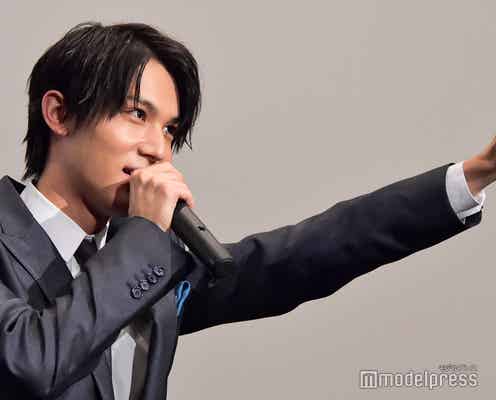 中川大志、生“壁ドン”告白で観客絶叫もヘタレ認定<覚悟はいいかそこの女子。>