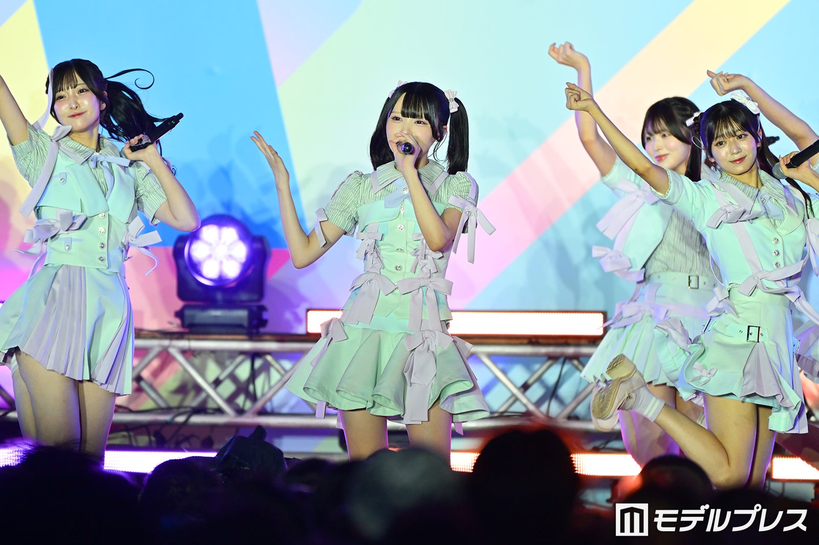 ≒JOY（C）モデルプレス