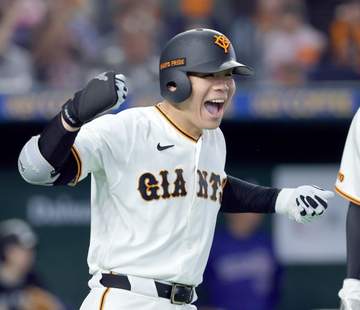 巨人・佐々木俊輔がプロ1号から2桁本塁打と長打力が開花 ダッシュでダイヤモンドを駆け抜ける爆速本塁打の理由とは…？