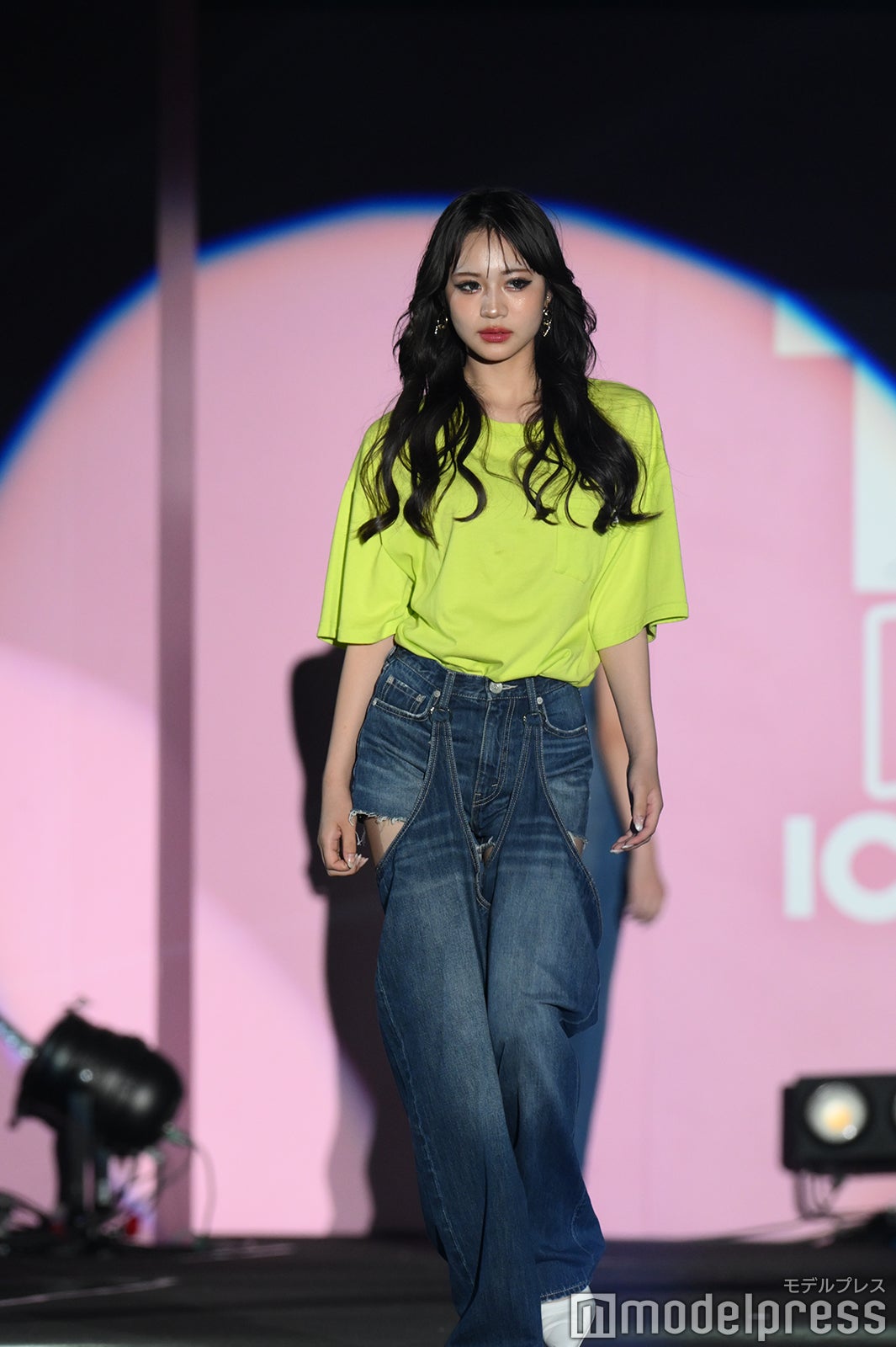 （C）モデルプレス