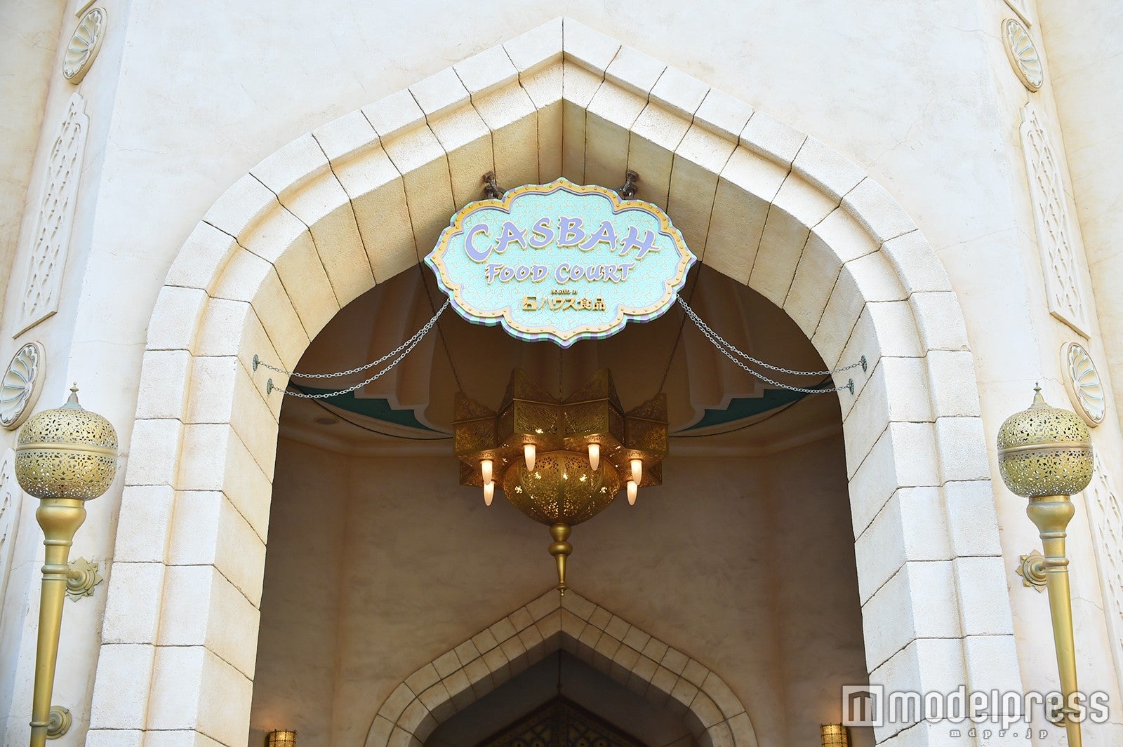 カスバ・フードコート／「東京ディズニーシー15周年“ザ・イヤー・オブ・ウィッシュ”」（C）モデルプレス