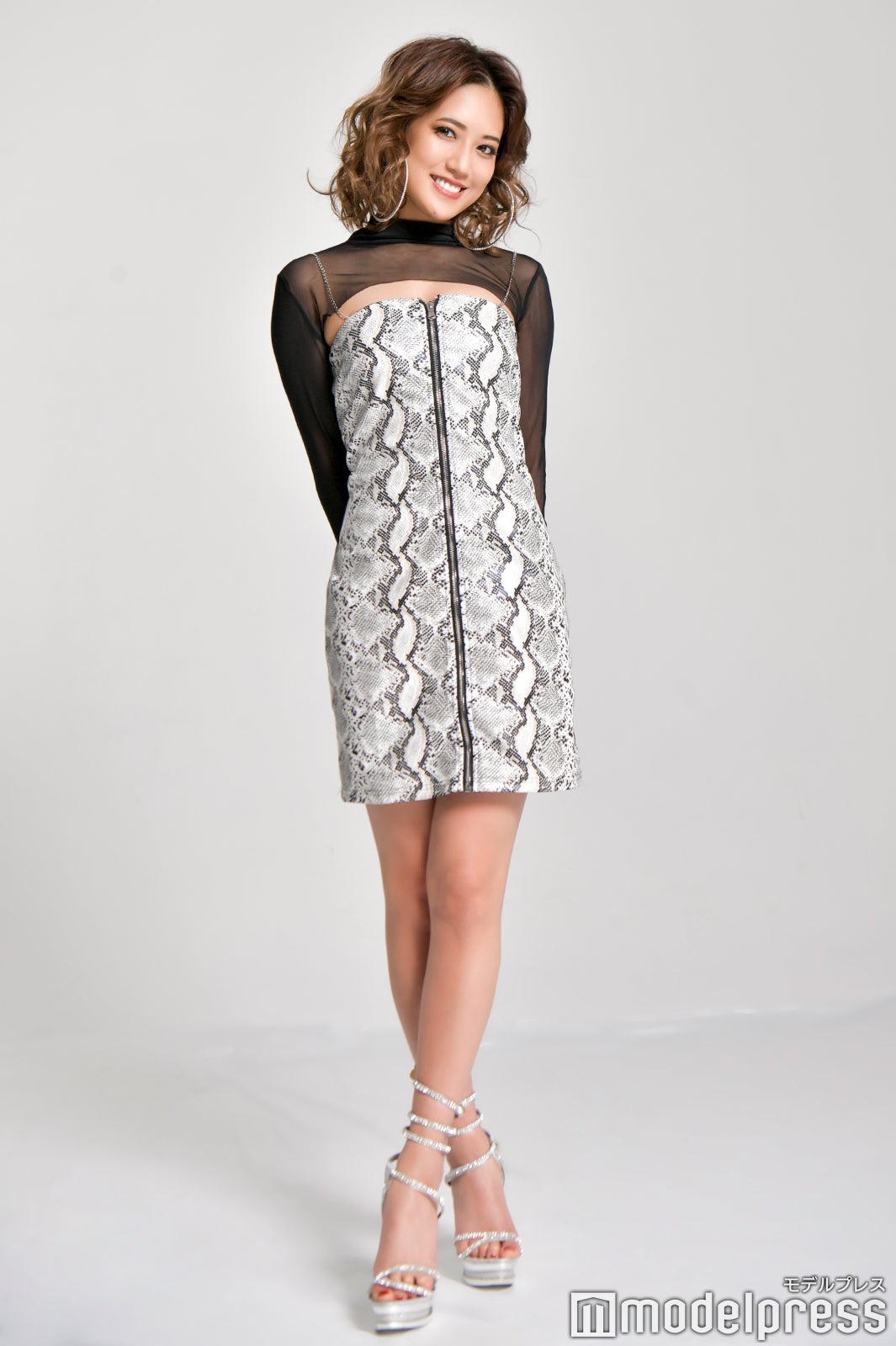 JJモデルとしても活躍中。可愛らしいビジュアルから想像もつかないようなラップやダンスを見せる藤井夏恋（C）モデルプレス