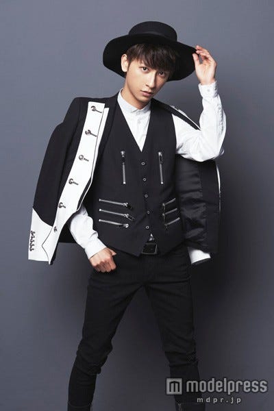 AAA“與画伯”の下手かわスタンプが好評【モデルプレス】