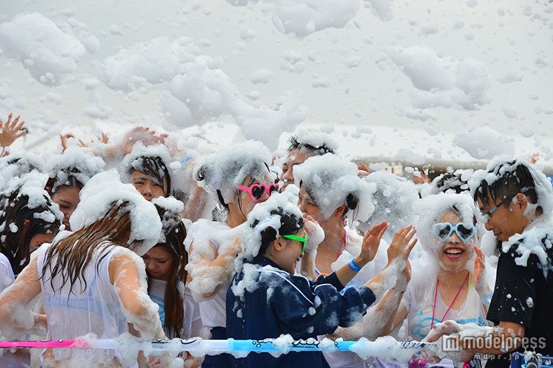 スタート地点ですでに泡まみれに