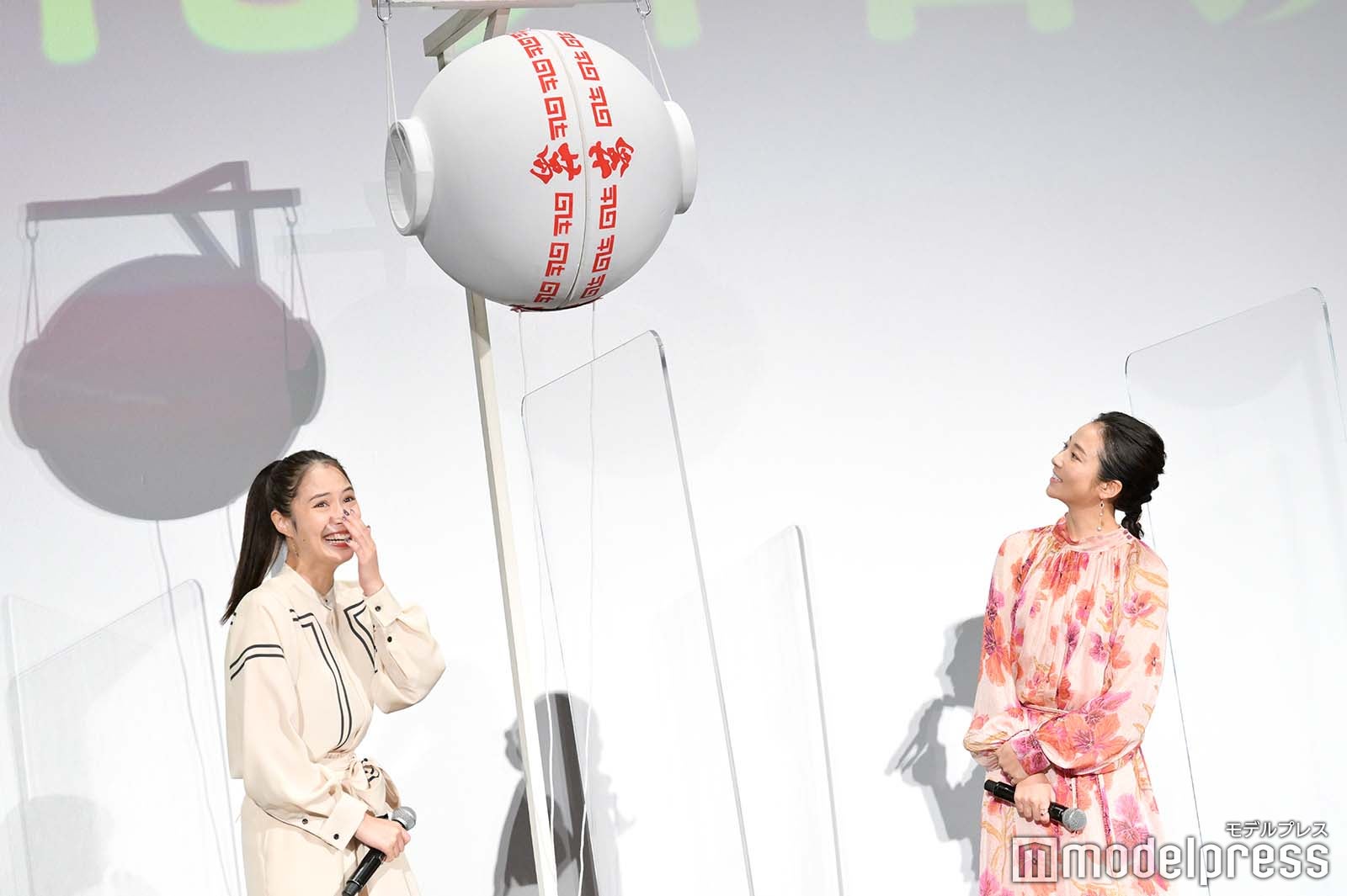 広瀬アリス、木村文乃 （C）モデルプレス