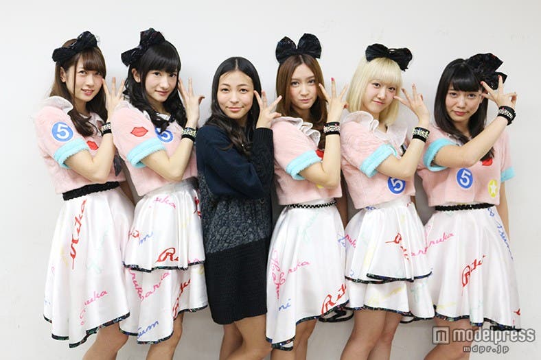5人組アイドルグループ「Doll☆Elements」