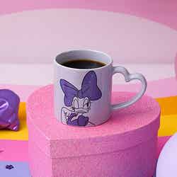 ホットティー、ホットコーヒー、ホットミルク税込790円(C)Disney