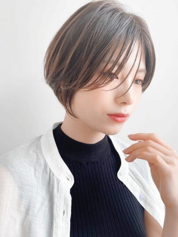 丸顔さんに似合うセンター分けショート15選 スタイリングしやすいヘアスタイル モデルプレス 丸顔さんに似合うセンター分けショート15選 スタイリングしやすいヘアスタイル モデルプレス