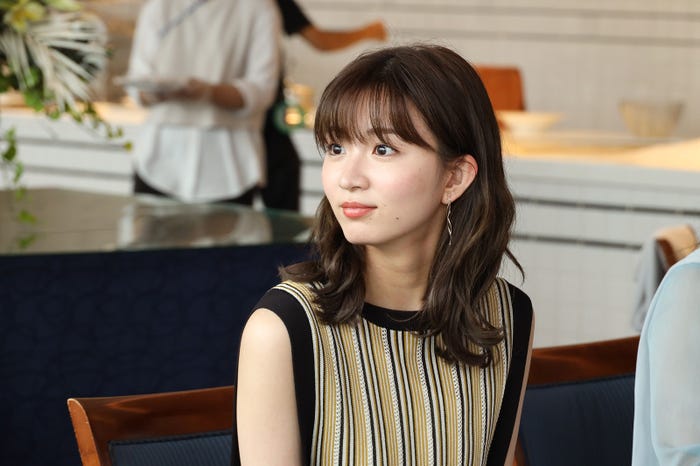 岡崎紗絵「ナイト・ドクター」第7話より(C)フジテレビ