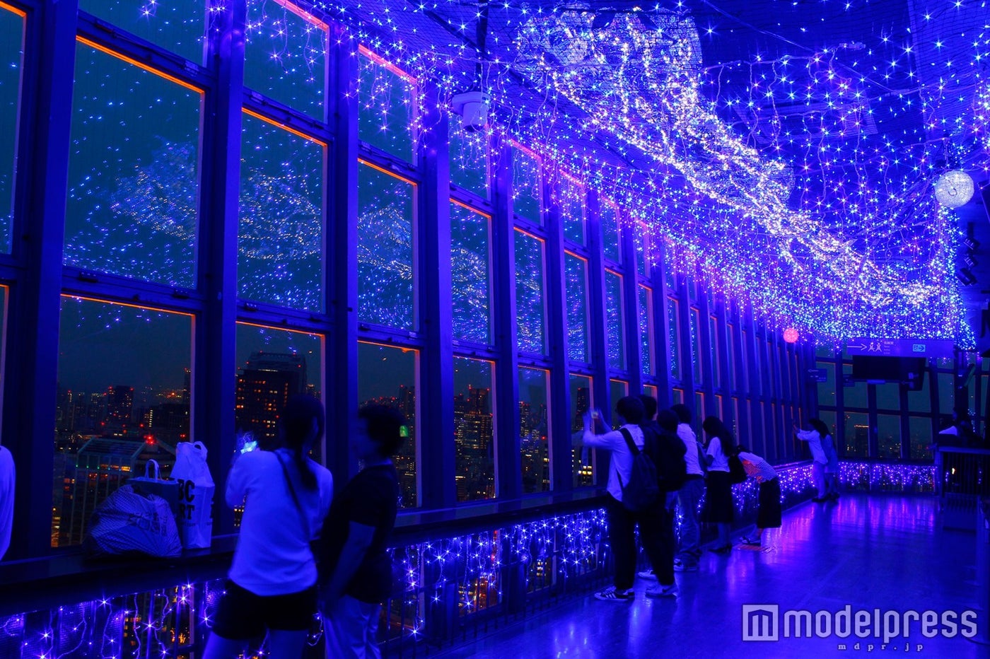 東京タワーに“天の川イルミ”が輝く　LED16万個の幻想的な七夕空間にため息／画像提供：東京タワー