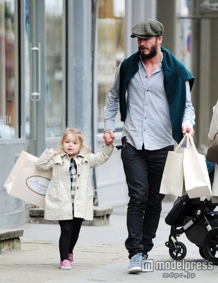 ベッカム家長女 ハーパー セブンちゃんのオシャレすぎる春ファッション モデルプレス ベッカム家長女 ハーパー セブンちゃんのオシャレすぎる春ファッション モデルプレス
