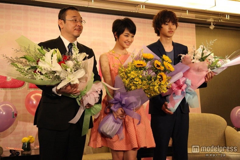 川村泰祐監督、剛力彩芽、山崎賢人