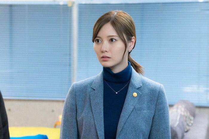 白石麻衣「恋する警護24時」第4話より(C)テレビ朝日