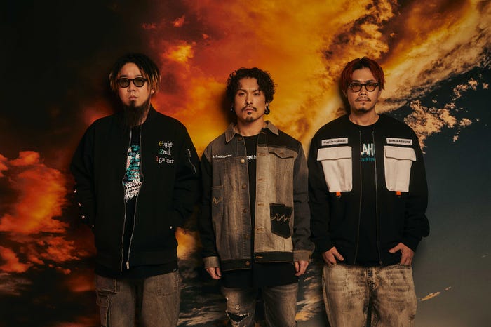 WANIMA(提供写真)