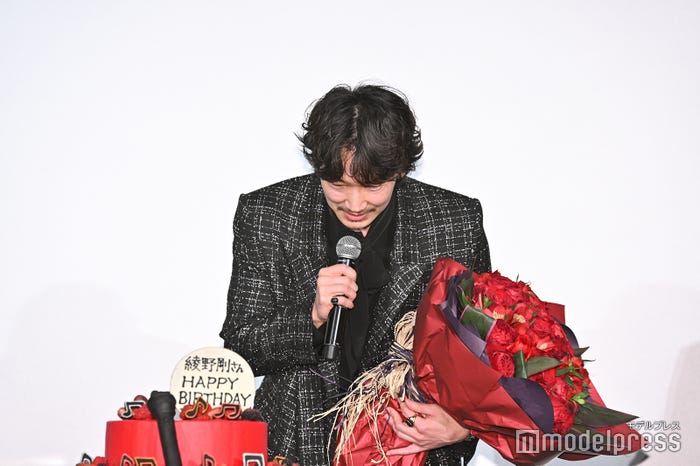 綾野剛(C)モデルプレス