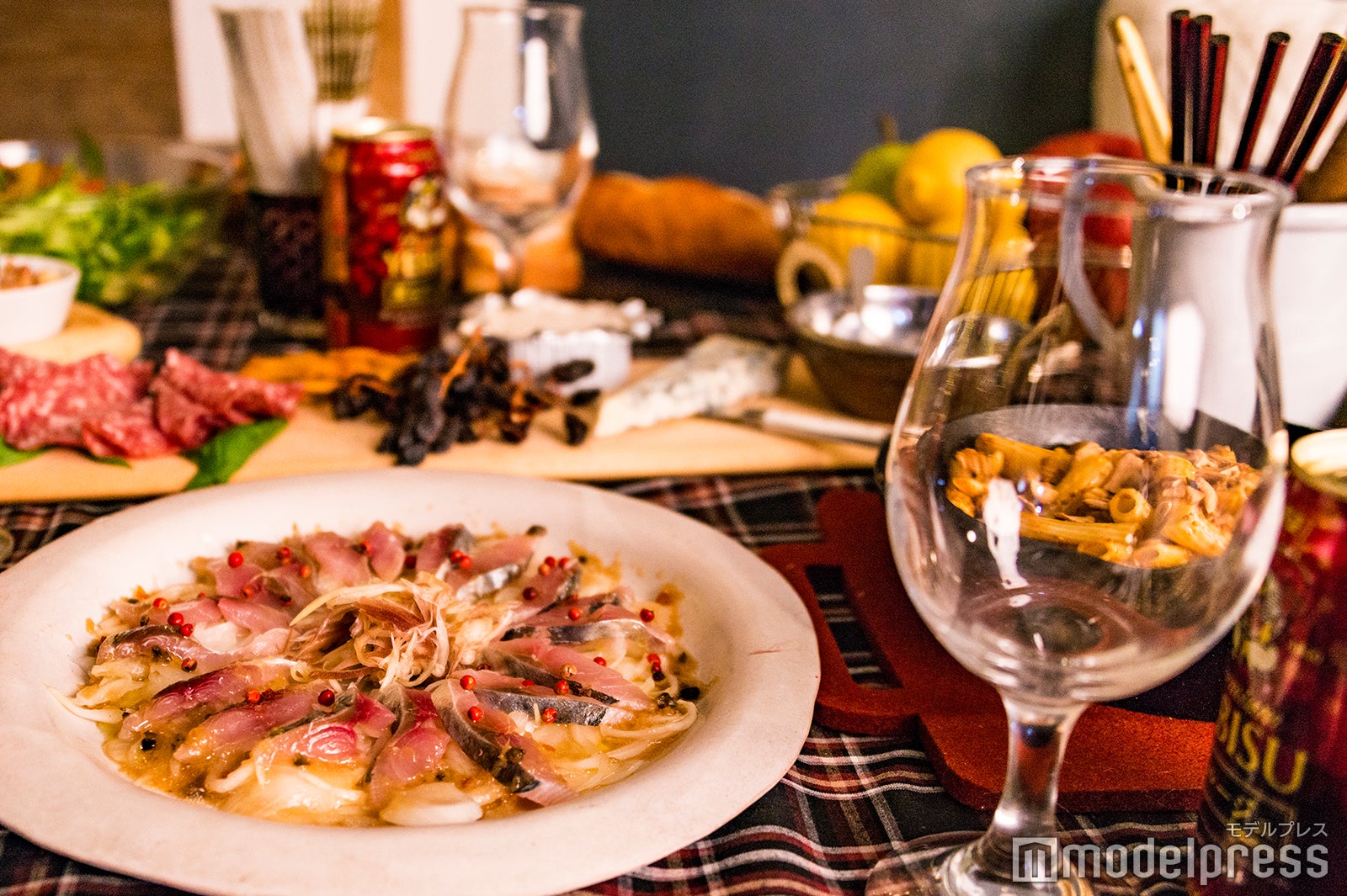 世界観を統一するのが大切（C）モデルプレス