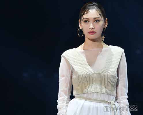 大政絢、透けワンピで颯爽ランウェイ<TGC2019A/W>