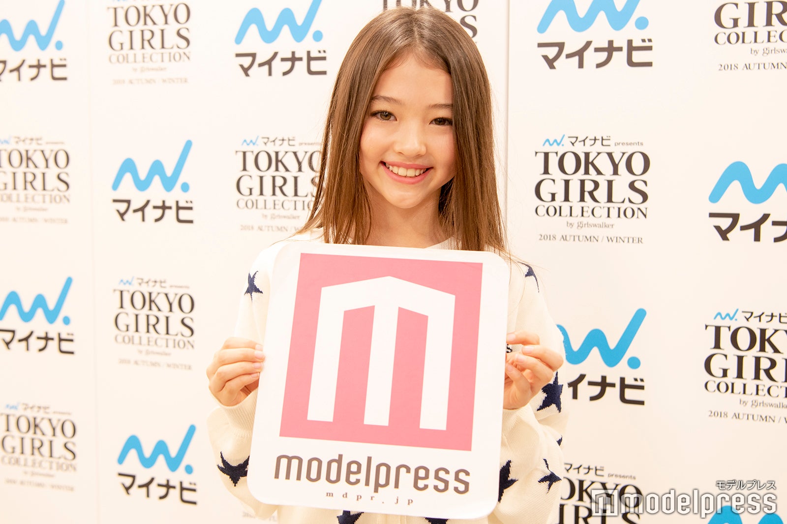 エルラ・グロス（C）モデルプレス