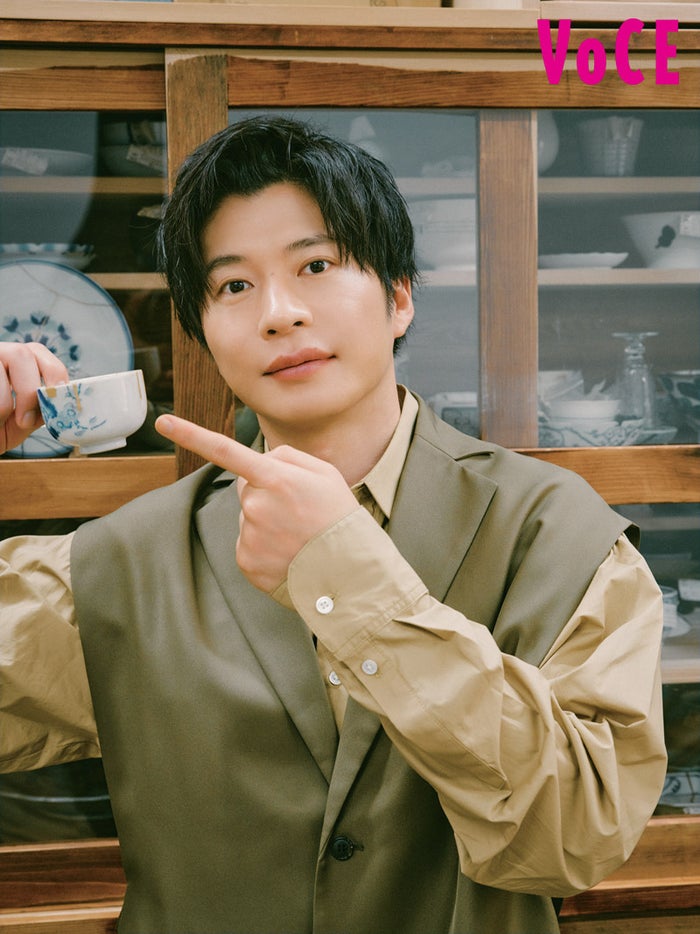 田中圭、伝統的な“金継ぎ”初挑戦 器用さを発揮