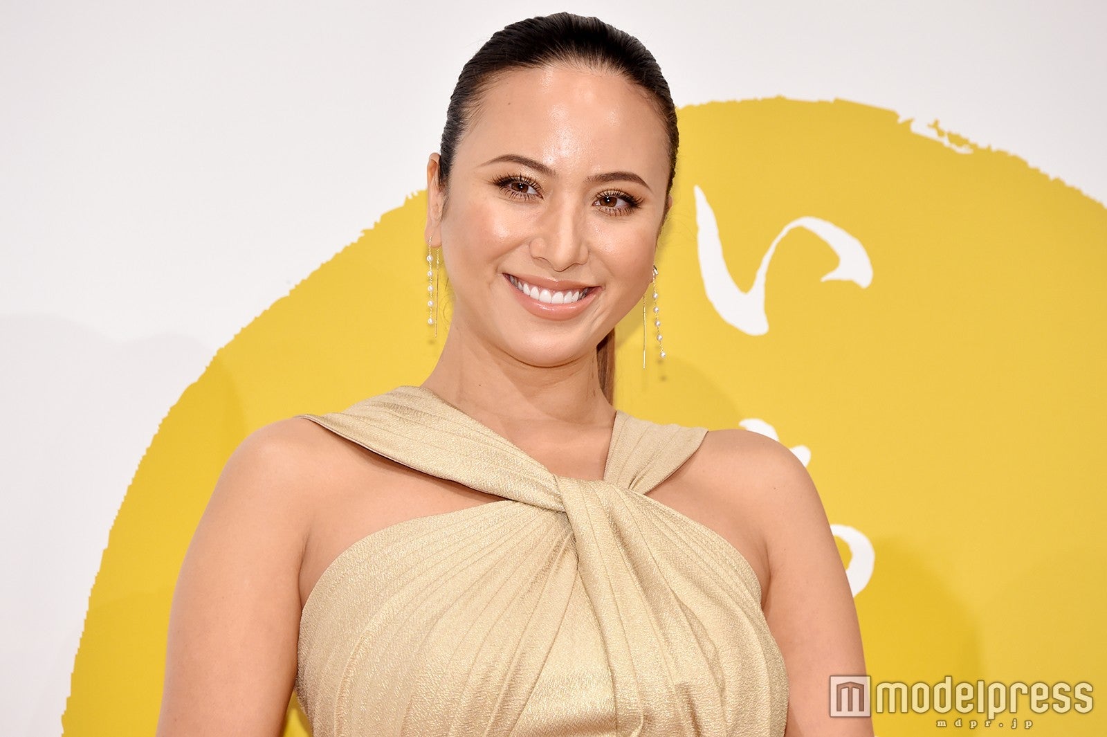 結婚発表の道端アンジェリカ、挙式＆披露宴に言及＜事務所FAXコメント全文＞