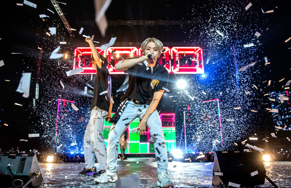 SEVENTEEN（写真提供：プレディスエンターテイメント）